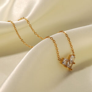 Lustrous Heart – 18K Gold-Plated Zircon Necklace - Image 5