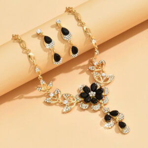 Affordable Luxury Fashion Water Drop Flower Necklace - Image 3